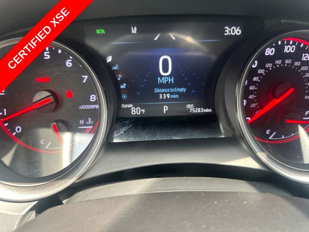 Certified Used 2021 Pearl Toyota XSE image 12