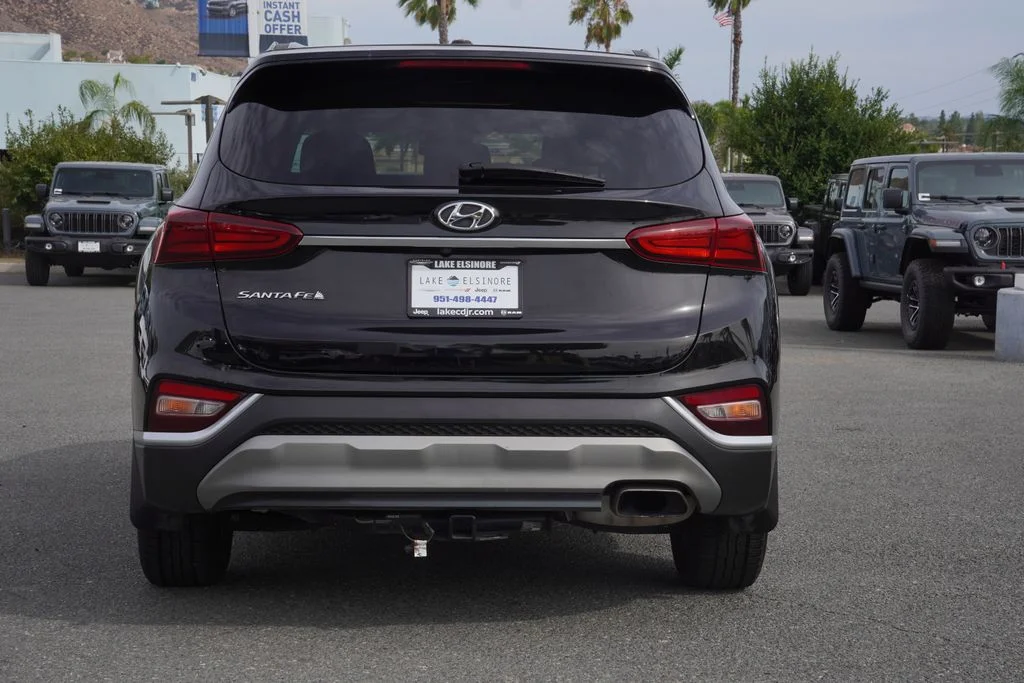Certified Used 2020 Black Hyundai SE image 4