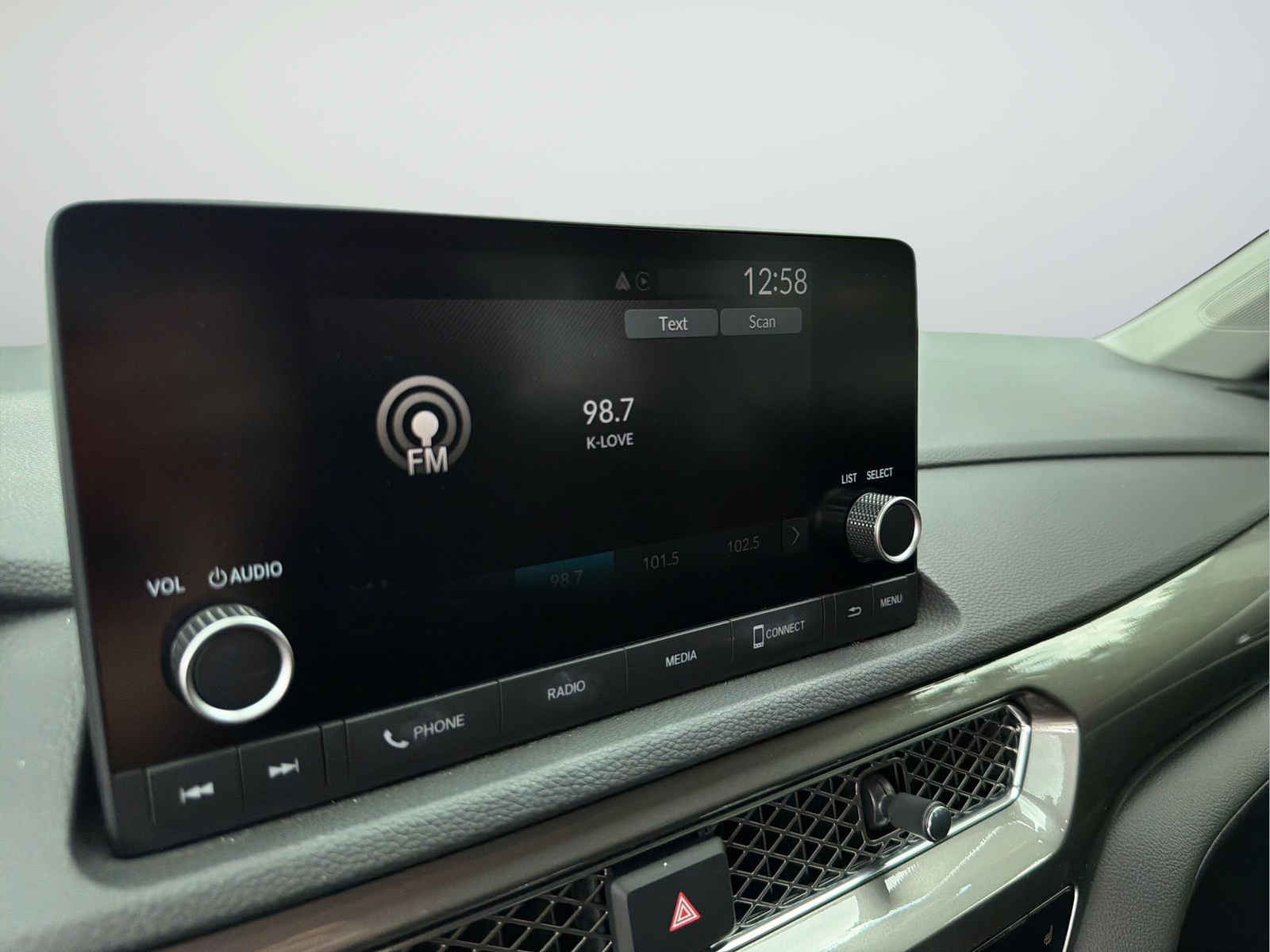 Used 2024 Platinum White Pearl Acura Base image 19