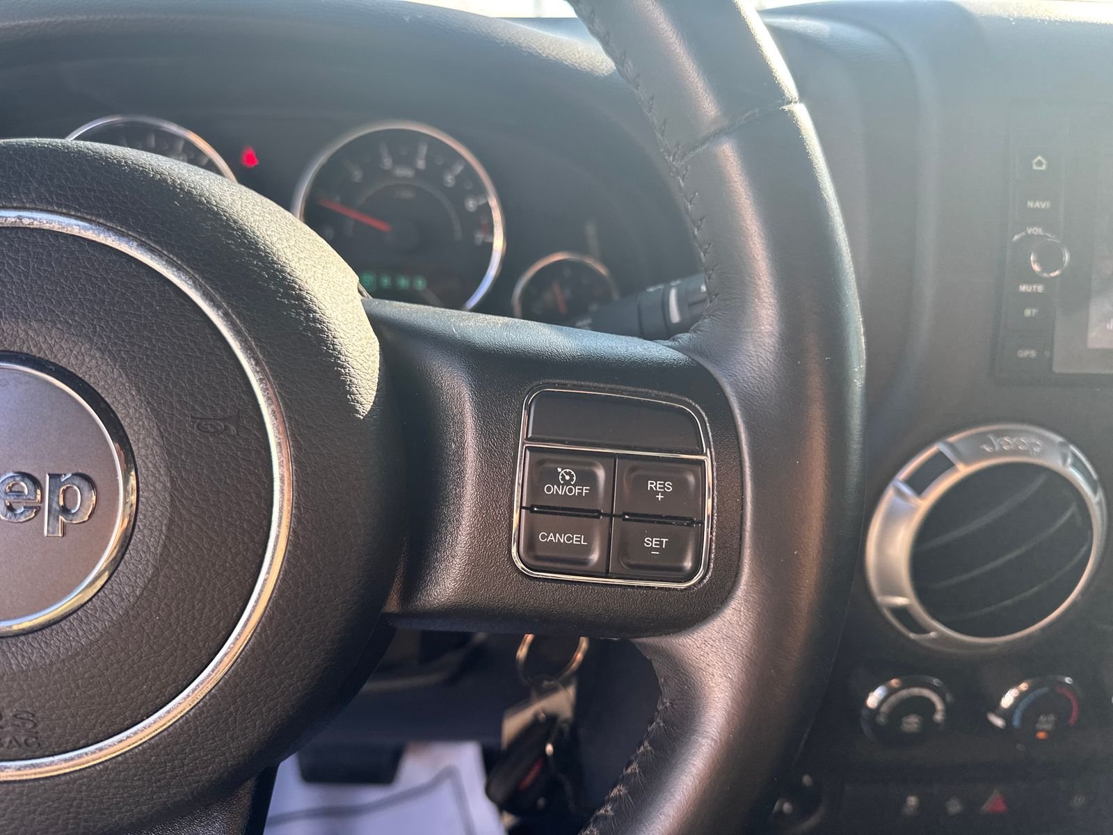 Used 2017 Gray Jeep Sahara image 15