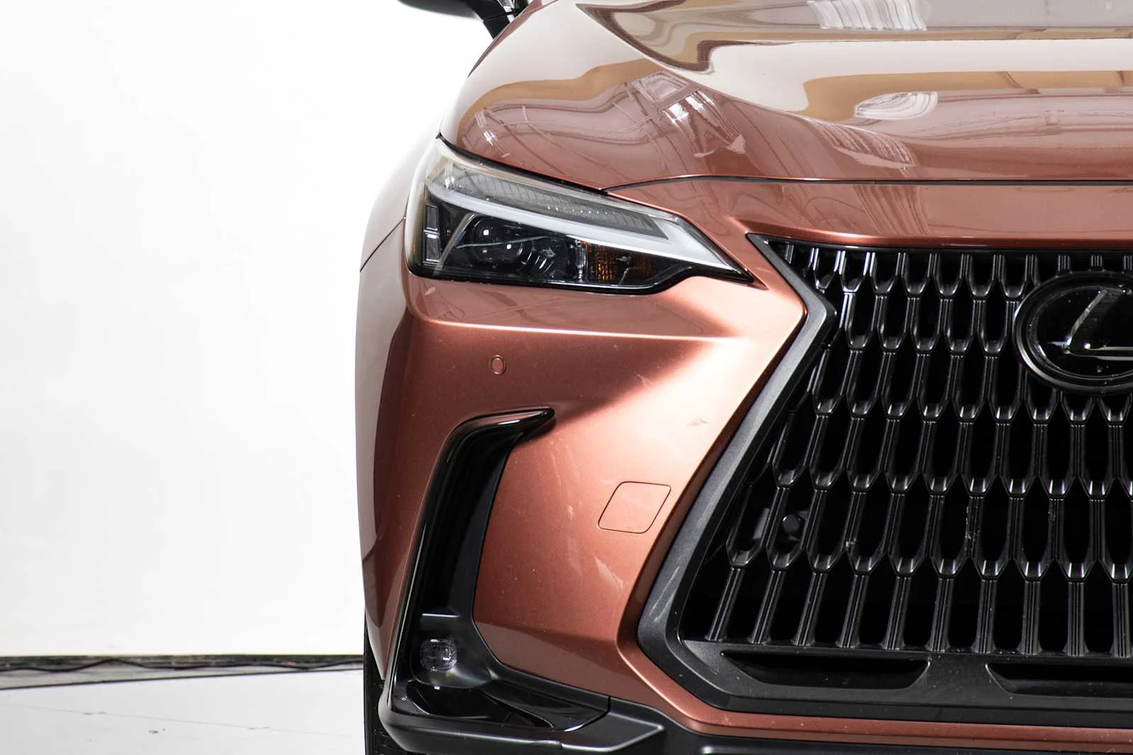 Used 2025 Copper Crest Lexus Premium image 11