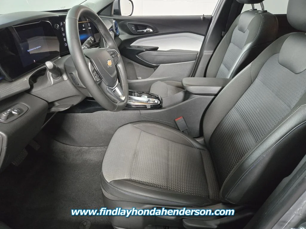 Used 2024 Sterling Gray Metallic Chevrolet LT image 14