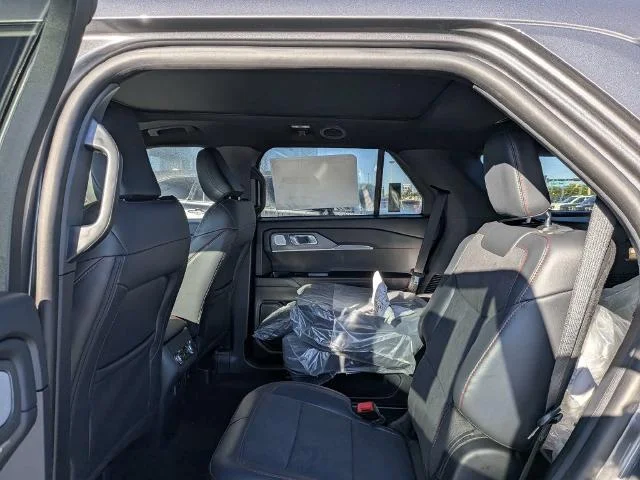 New 2027 Carbonized Gray Metallic Ford ST-Line image 42