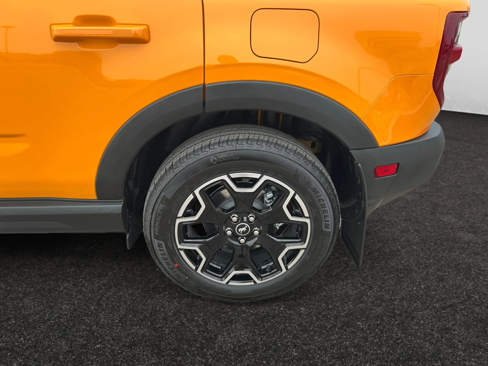 New 2026 Orange Fury Metallic Tri-Coat Ford Outer Banks image 9