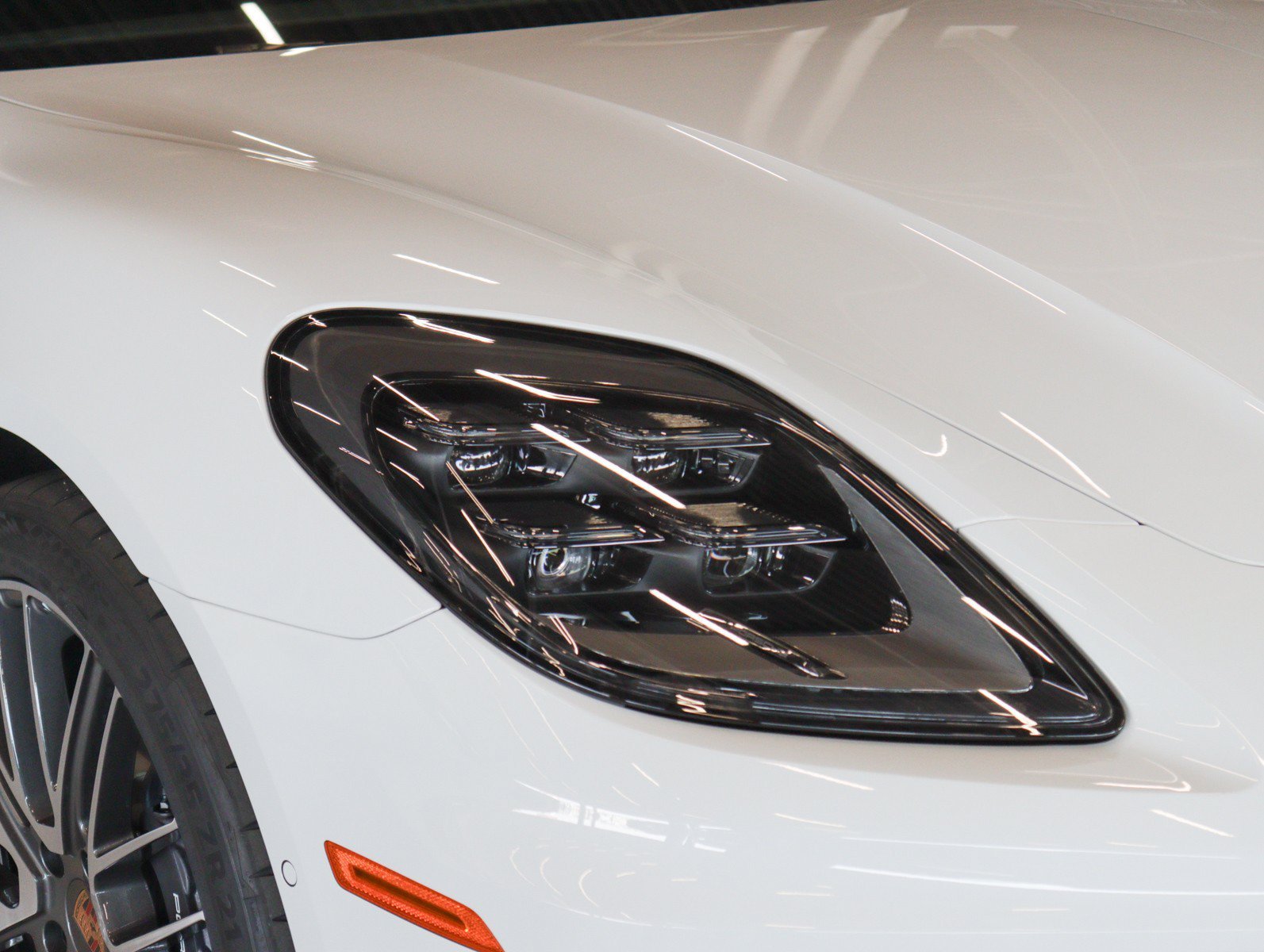 New 2026 Carrara White Metallic Porsche 4 image 24