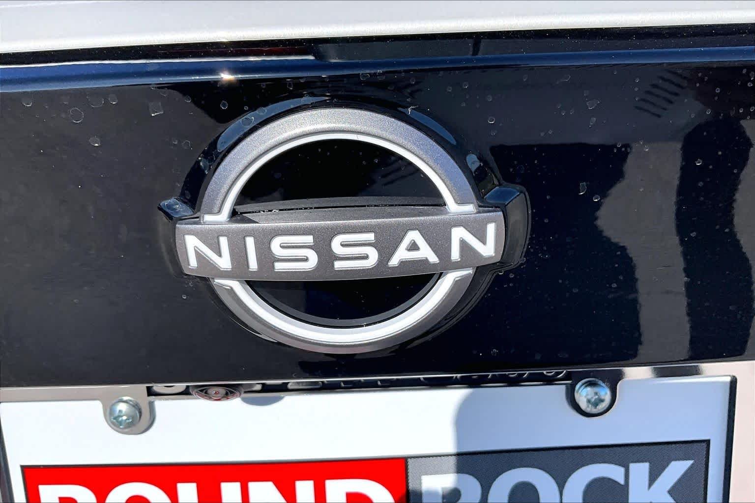 New 2026 Aspen White TriCoat Nissan SR image 8