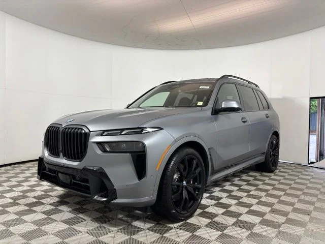 Used 2027 Frozen Pure Grey Metallic BMW xDrive40i image 3