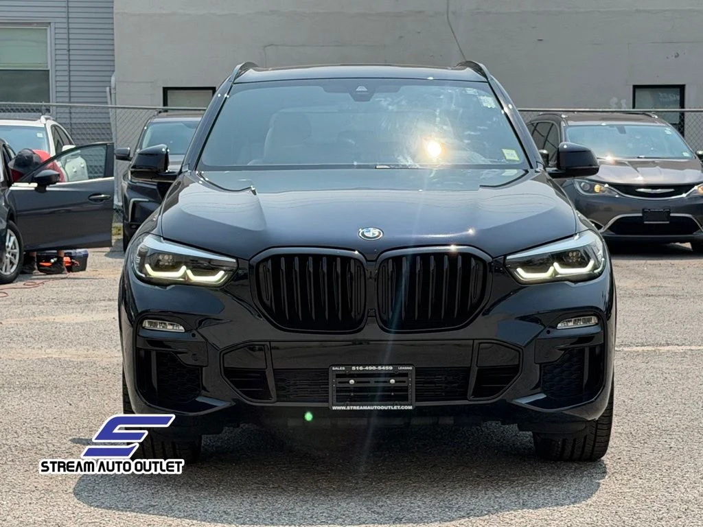 Used 2021 Black BMW xDrive40i image 2