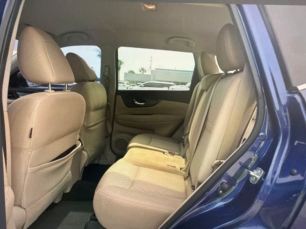 Used 2018 Blue Nissan SV image 10