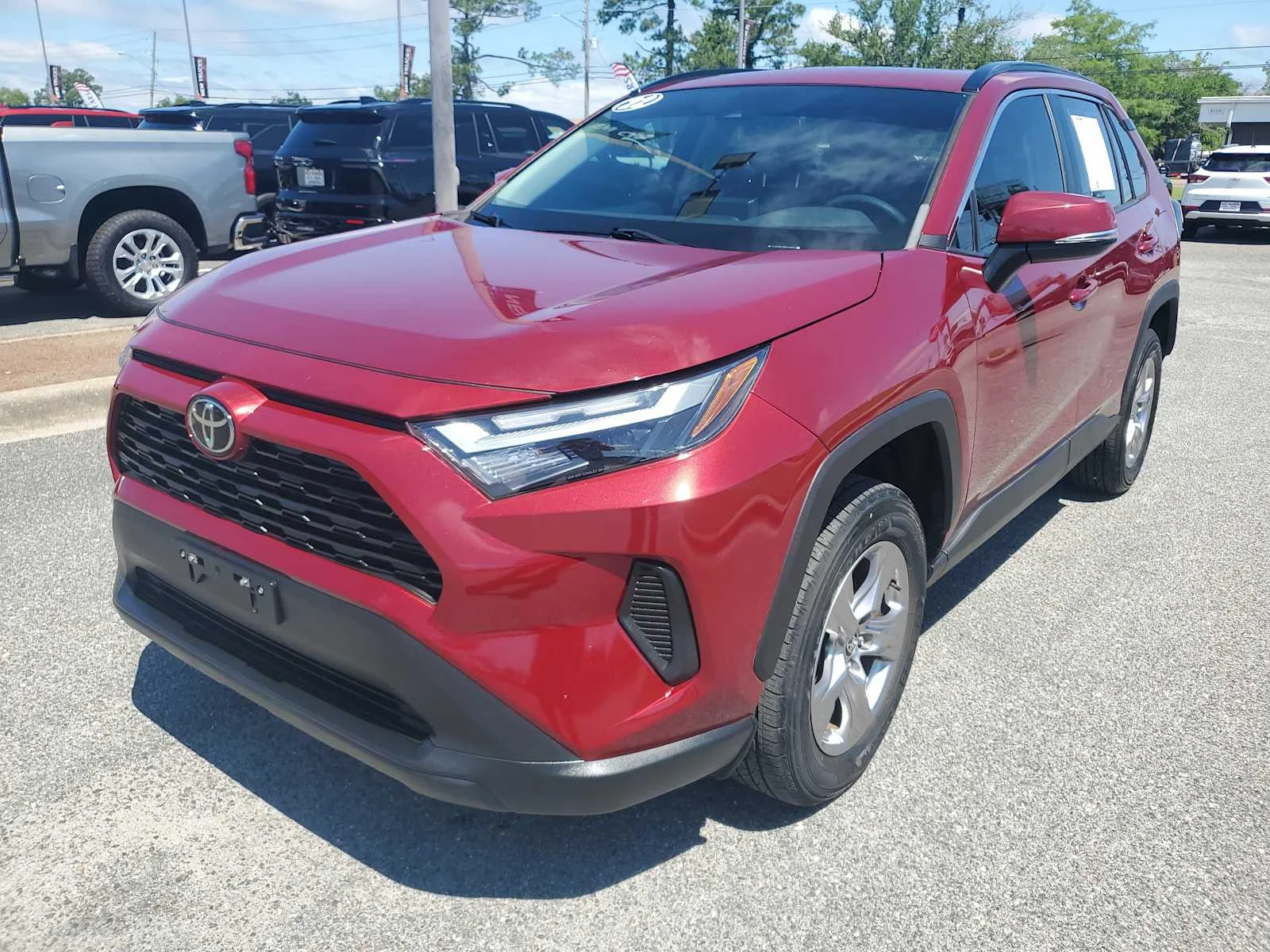 Used 2022 Ruby Flare Pearl Red Toyota XLE image 1