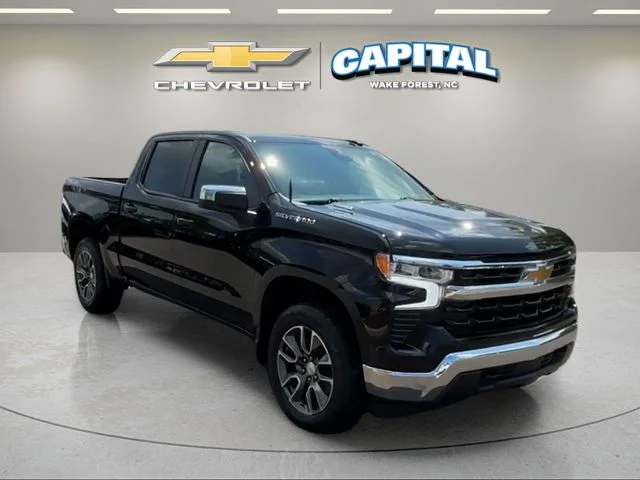 Used 2025 Black Chevrolet LT image 7