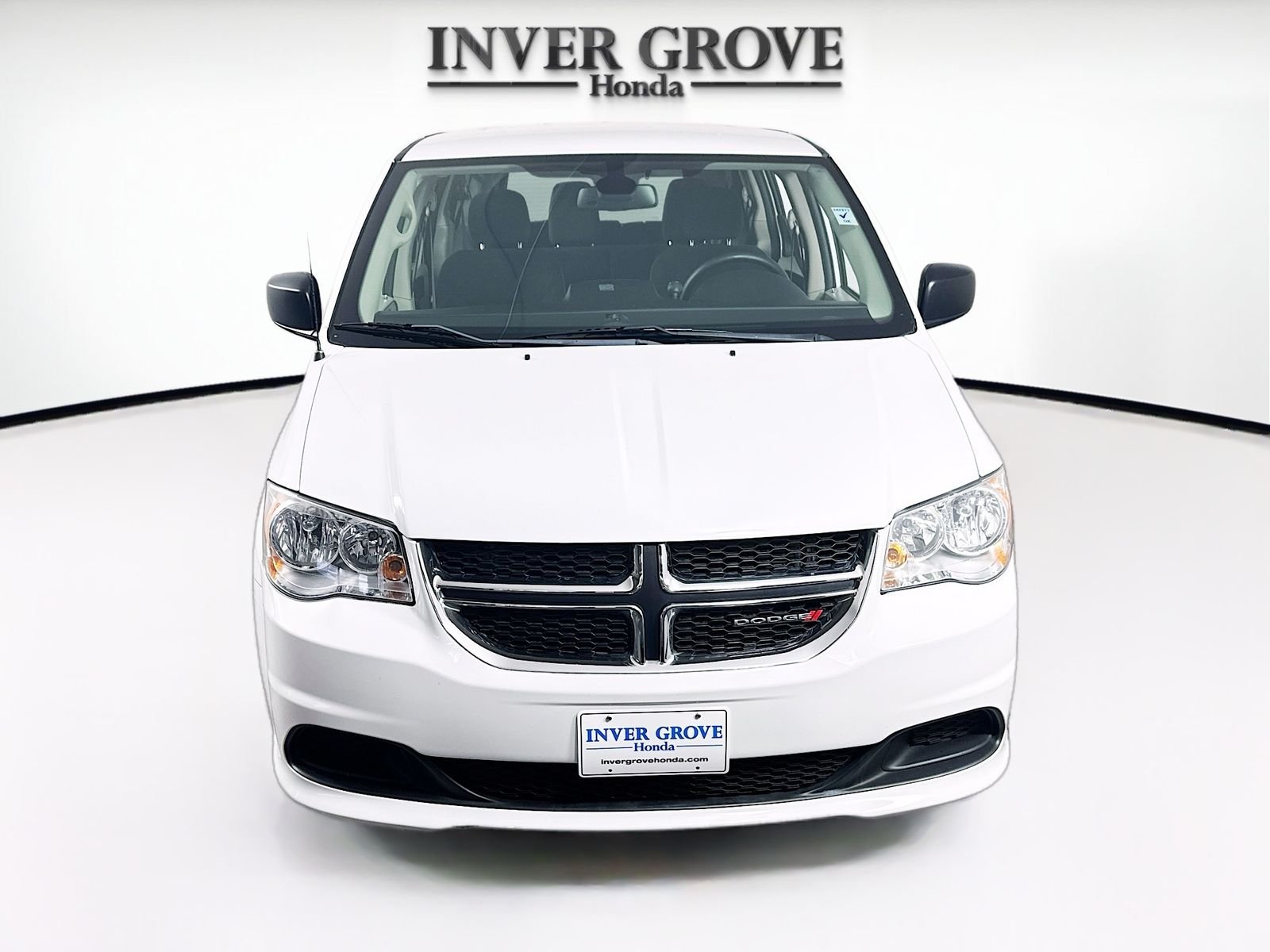 Used 2018 Dodge Grand Caravan SE with VIN 2C4RDGBG8JR309883 for sale in Inver Grove Heights, Minnesota
