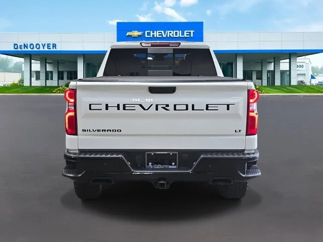 2026 Chevrolet Silverado 1500 LT Trail Boss - Photo 9