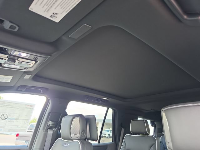 2026 GMC Yukon AT4 Ultimate - Photo 16