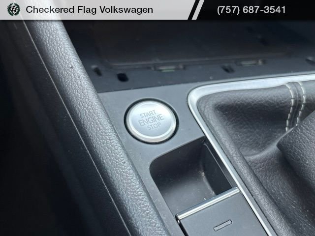 Used 2025 Platinum Gray Metallic Volkswagen 1.5T SE image 44