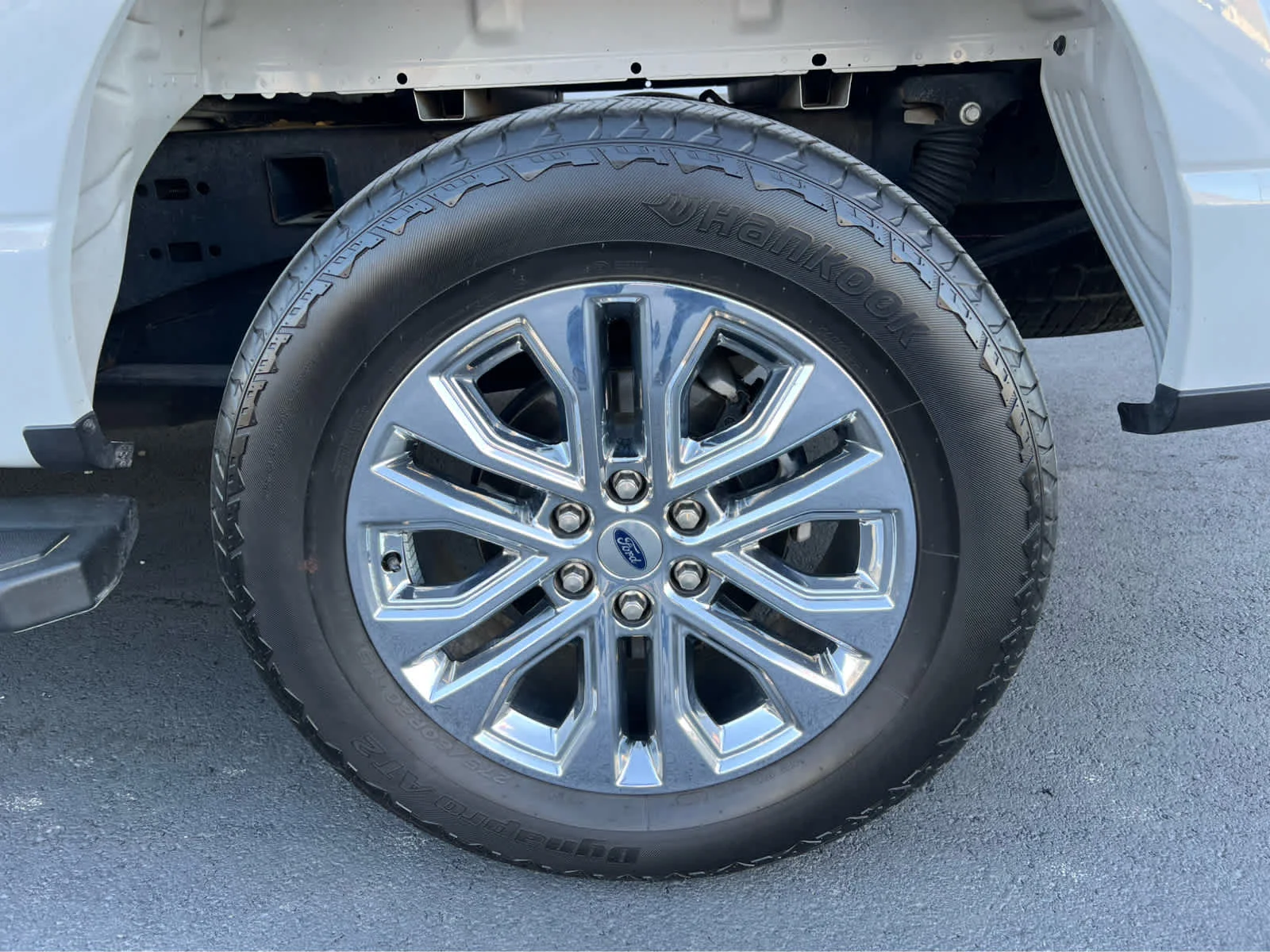 Used 2024 Avalanche Ford LARIAT image 14