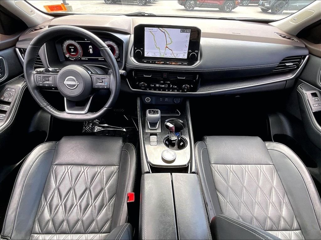 Used 2023 Super Black Nissan Platinum image 20