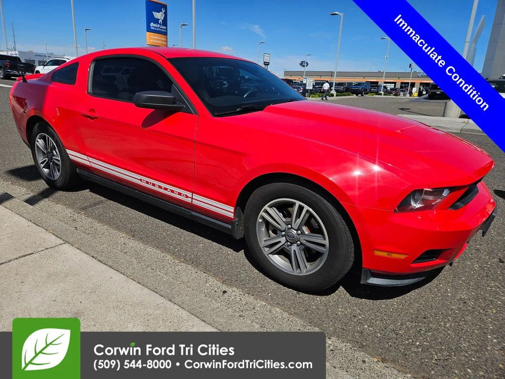 2012 Ford Mustang V6 Premium's photo