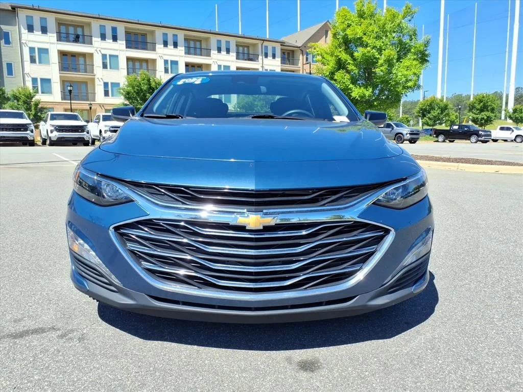 Used 2024 Blue Chevrolet LT image 37