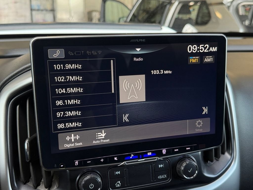 Used 2021 White Chevrolet ZR2 image 19