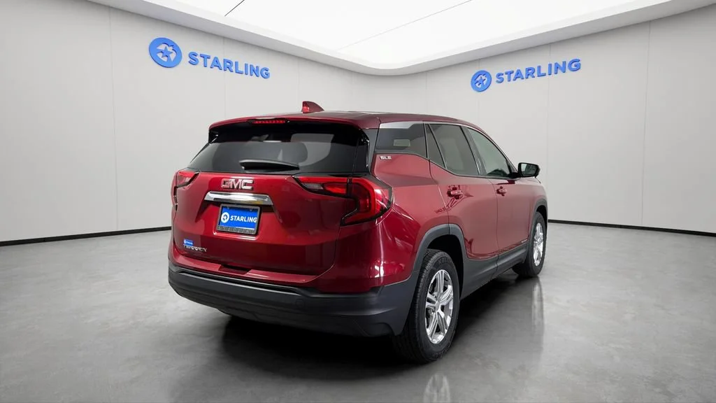 Used 2020 RED QUARTZ TINTCOAT GMC SLE image 8