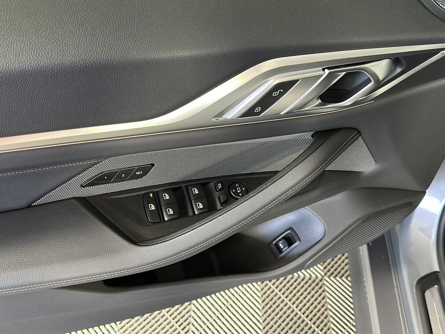 Used 2023 Skyscraper Grey Metallic BMW eDrive40 image 19