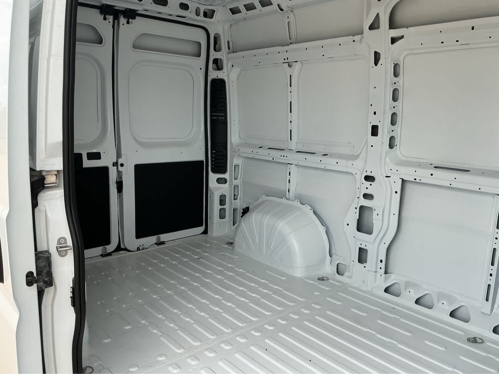 New 2026 Bright White Clearcoat Ram Tradesman image 17