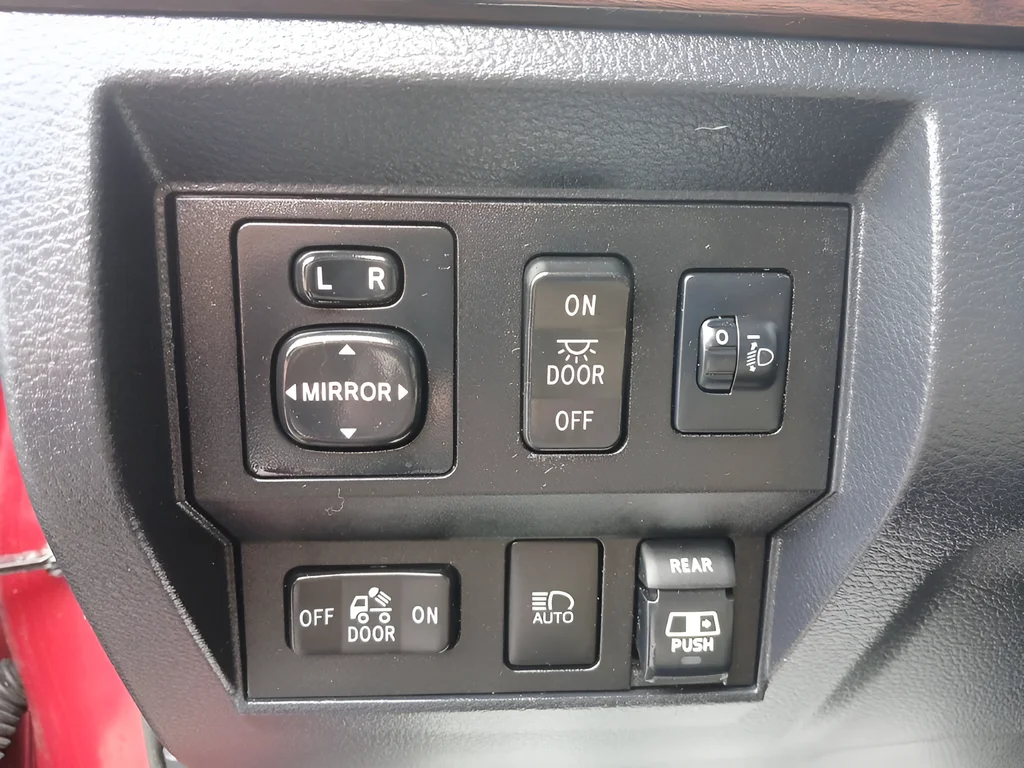 Used 2018 Red Toyota Limited image 18