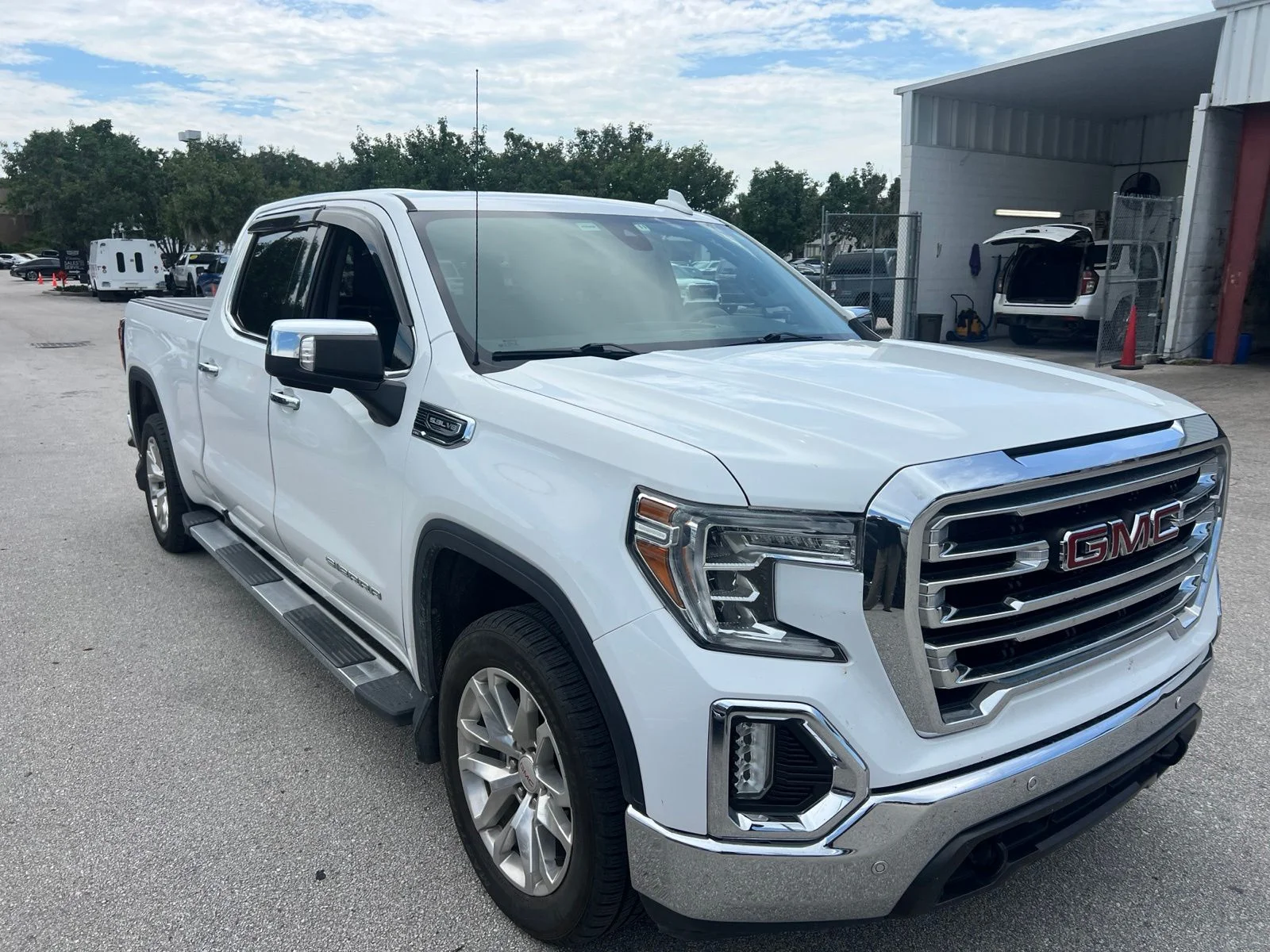 Used 2020 White GMC SLT image 2