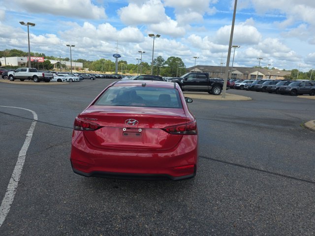 Used 2021 Red Hyundai SEL image 4
