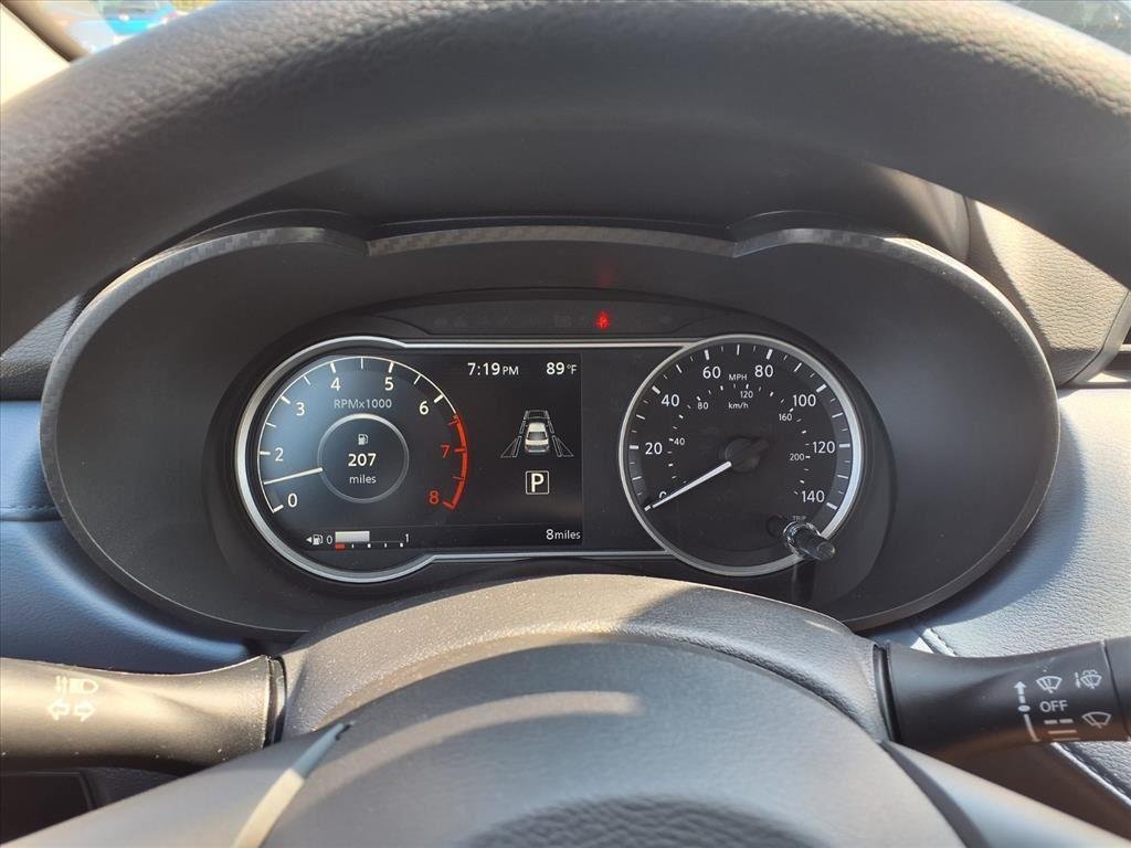 2025 Nissan Versa Sedan SV - Photo 14