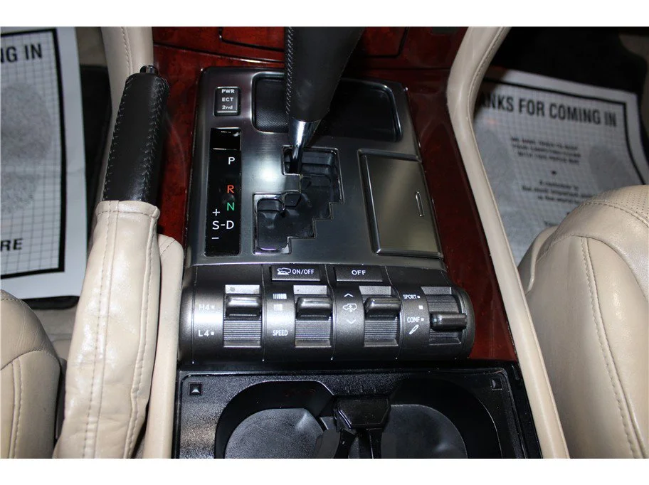 2011 Lexus LX 570 - Photo 37