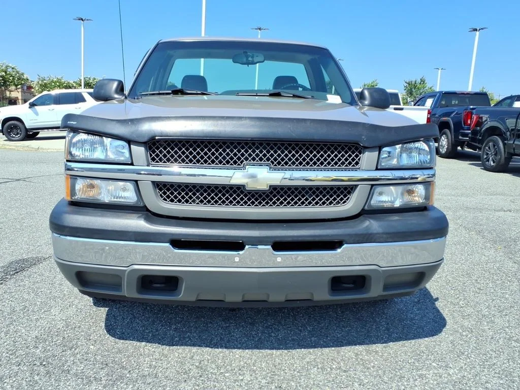 Used 2005 Beige Chevrolet Work Truck image 19