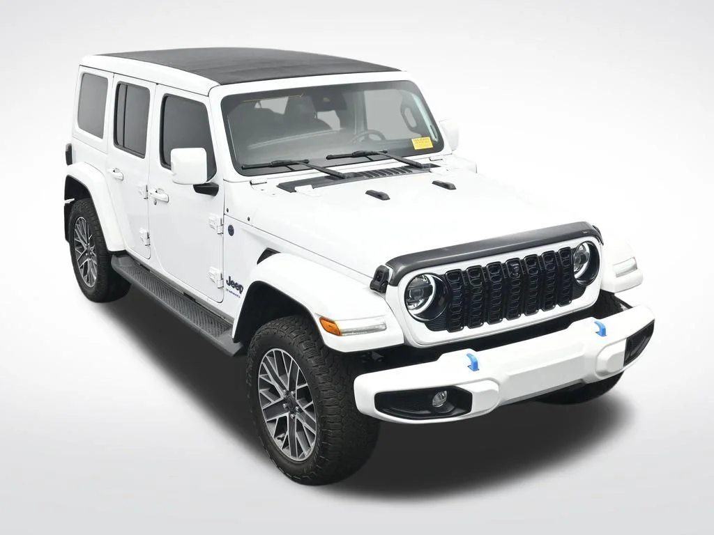 Used 2024 White Jeep High Altitude 4xe image 23