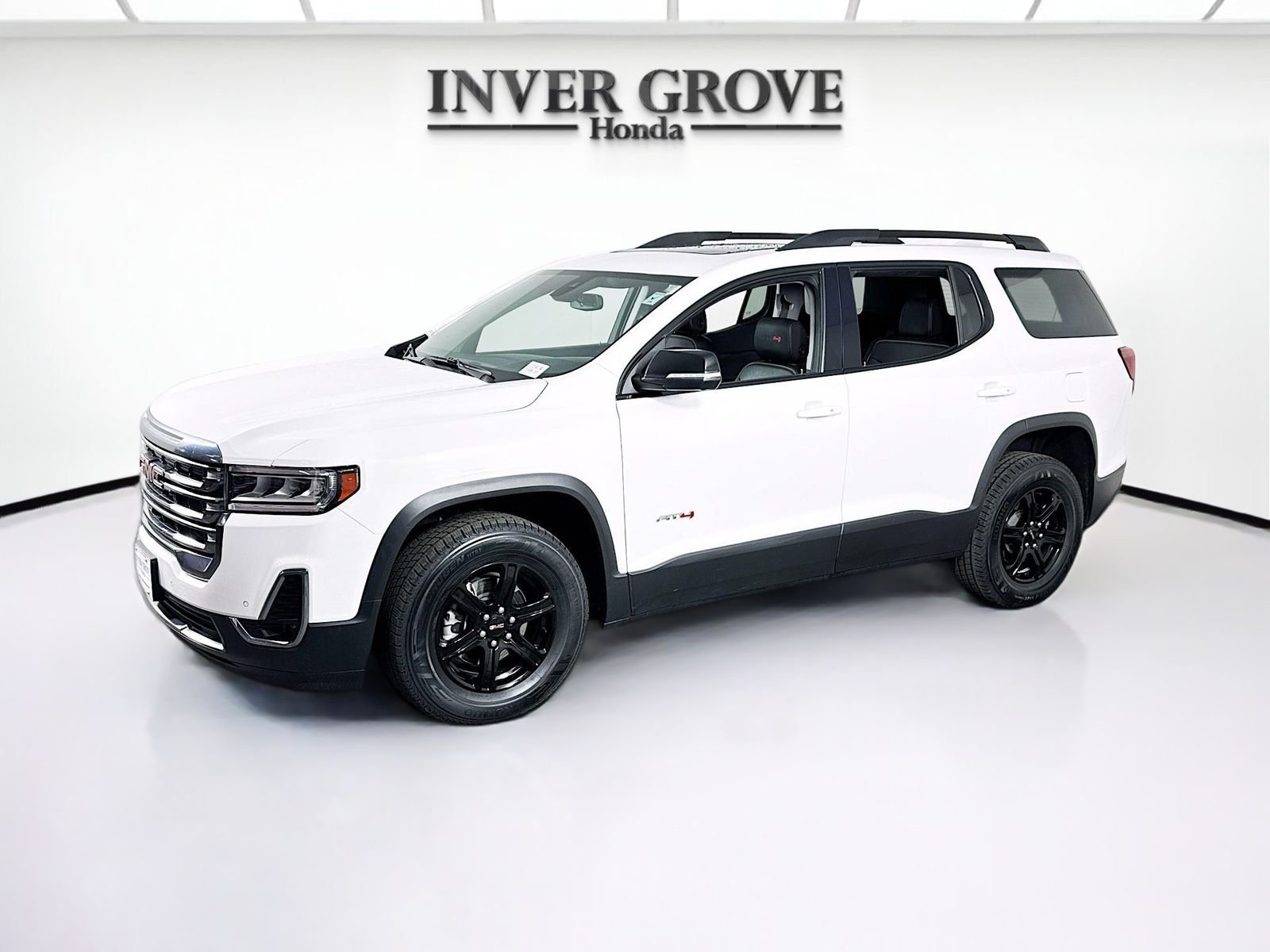2023 GMC Acadia AT4 AWD's photo
