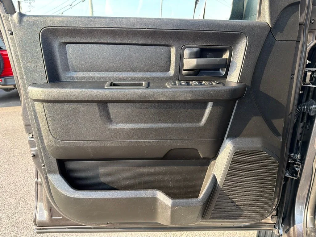 Used 2021 Gray Ram Tradesman image 27