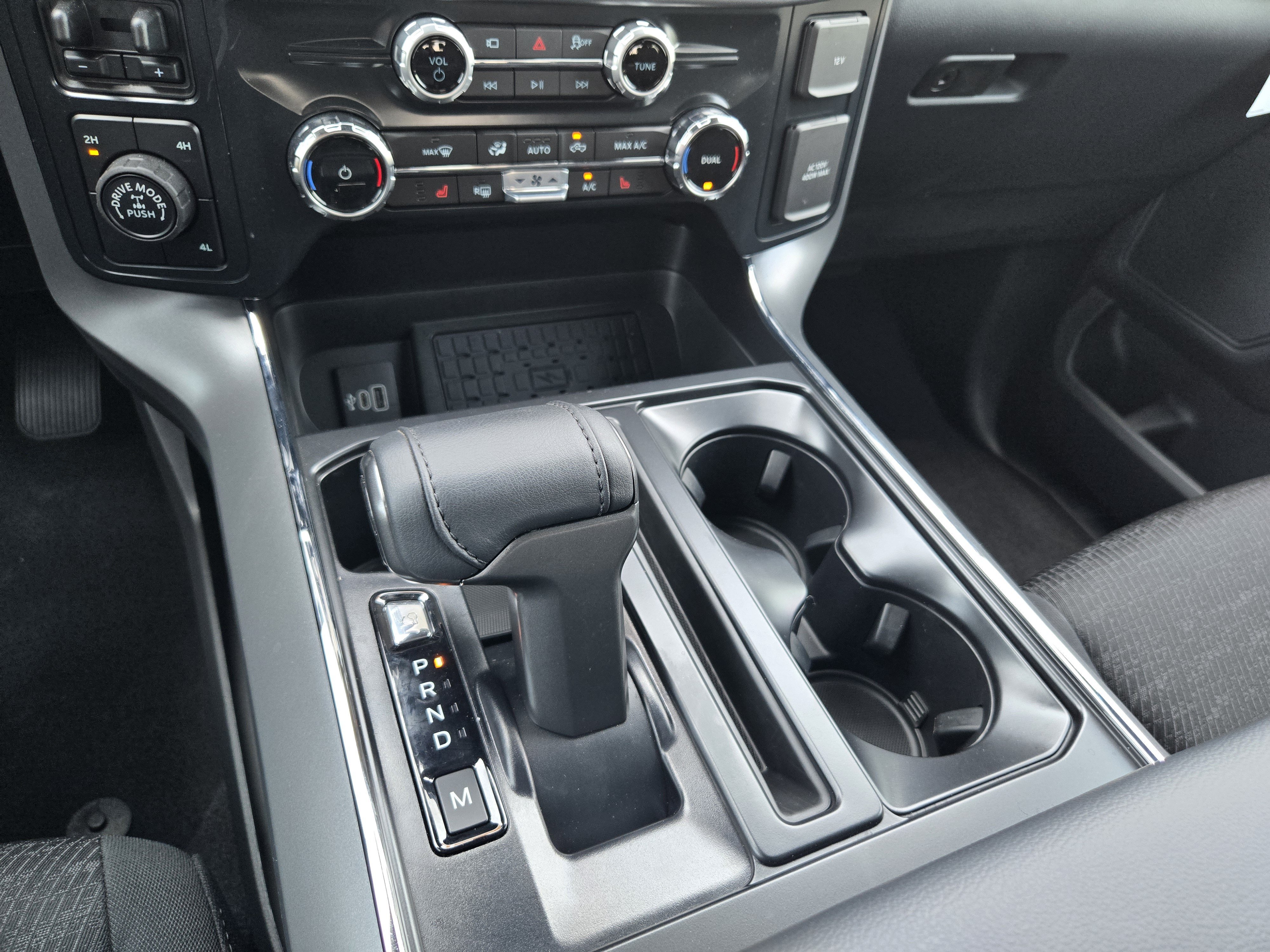 New 2026 Avalanche Ford XLT image 14