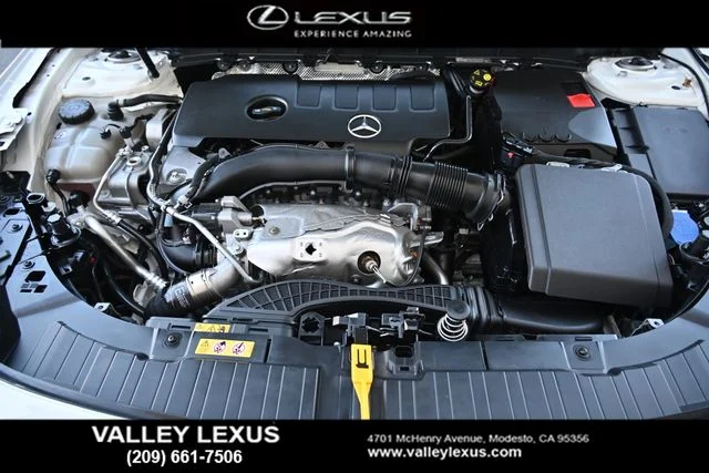 Used 2023 White Mercedes-Benz GLB 250 image 22