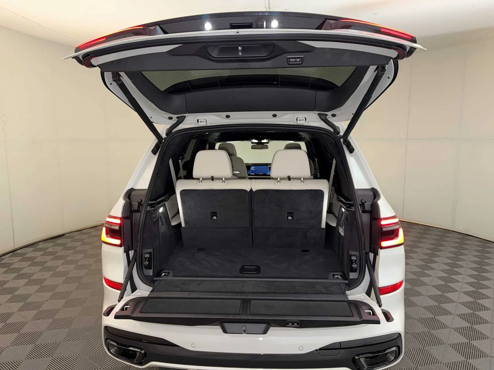 2026 BMW X7 40i - Photo 24