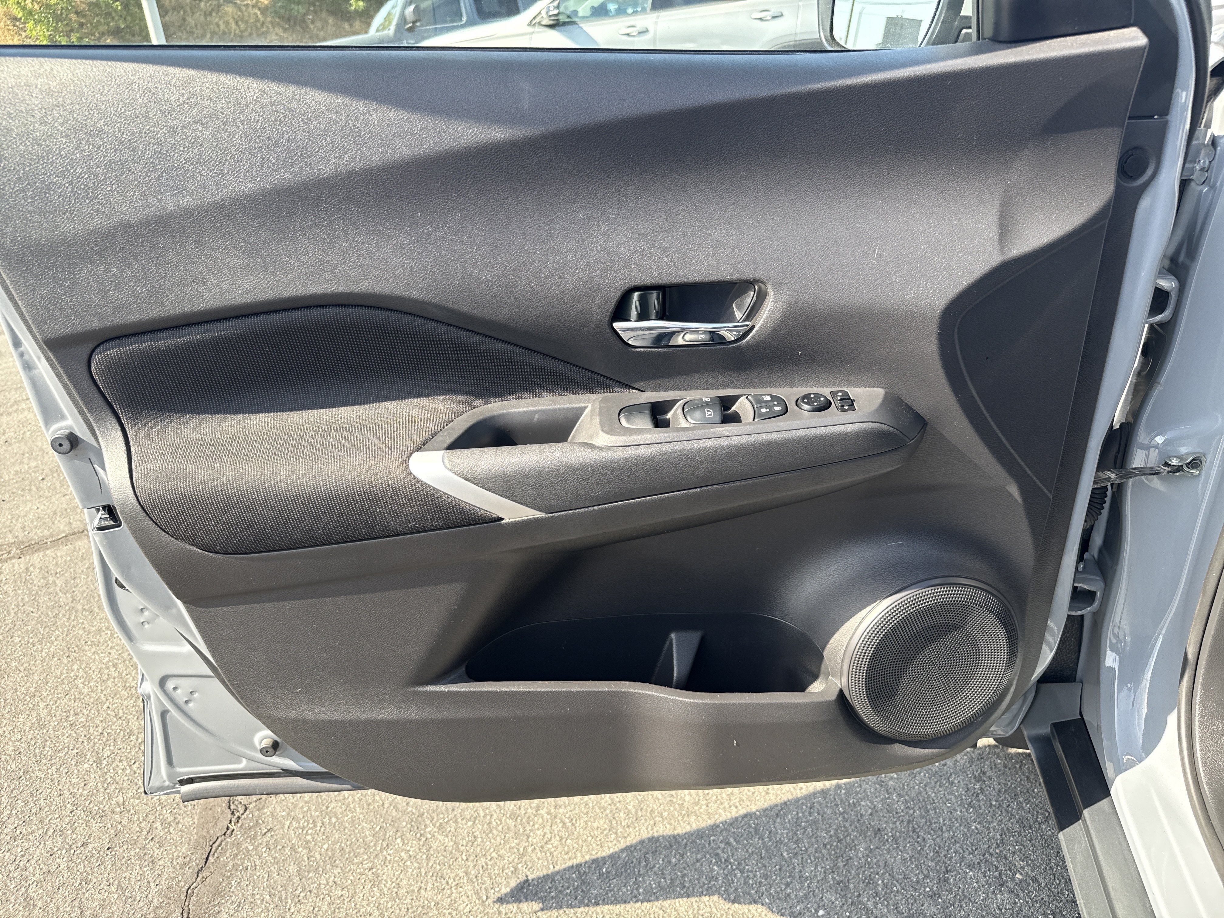 Used 2023 Boulder Gray Pearl Nissan SV image 11