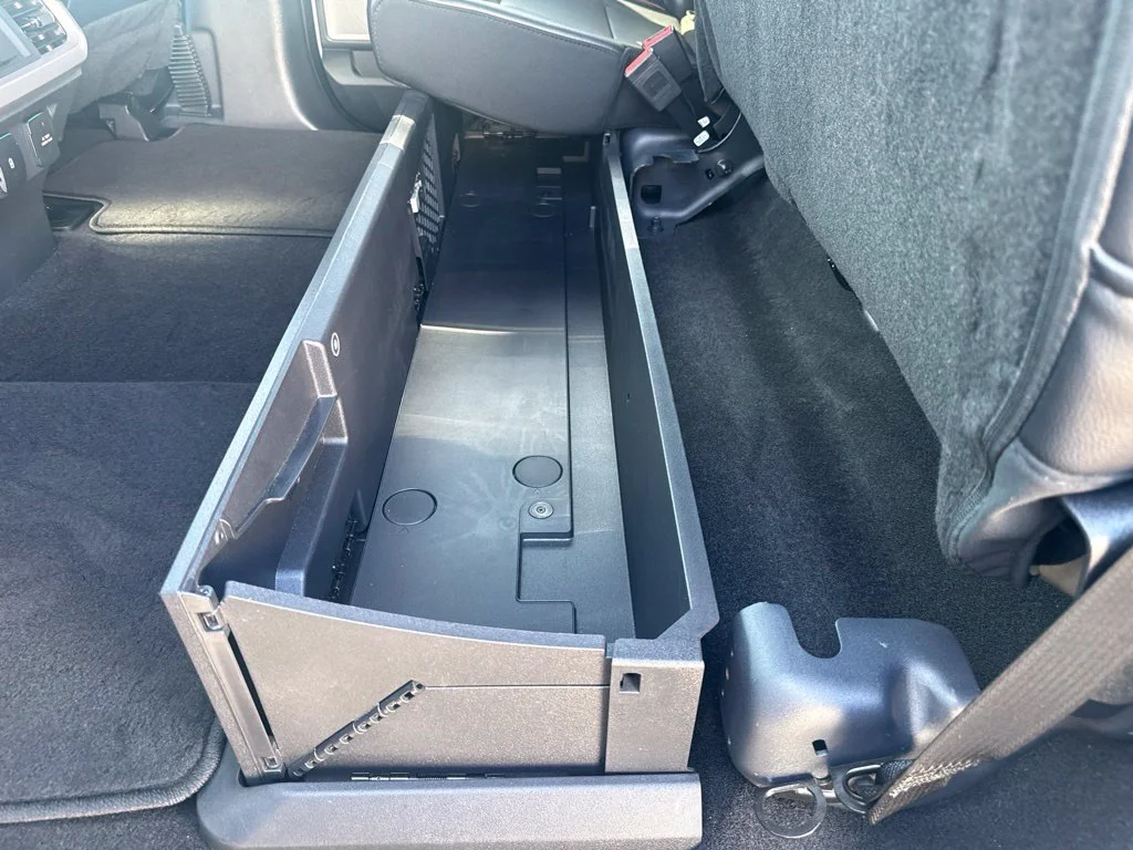 Certified Used 2024  Ford Lariat image 45