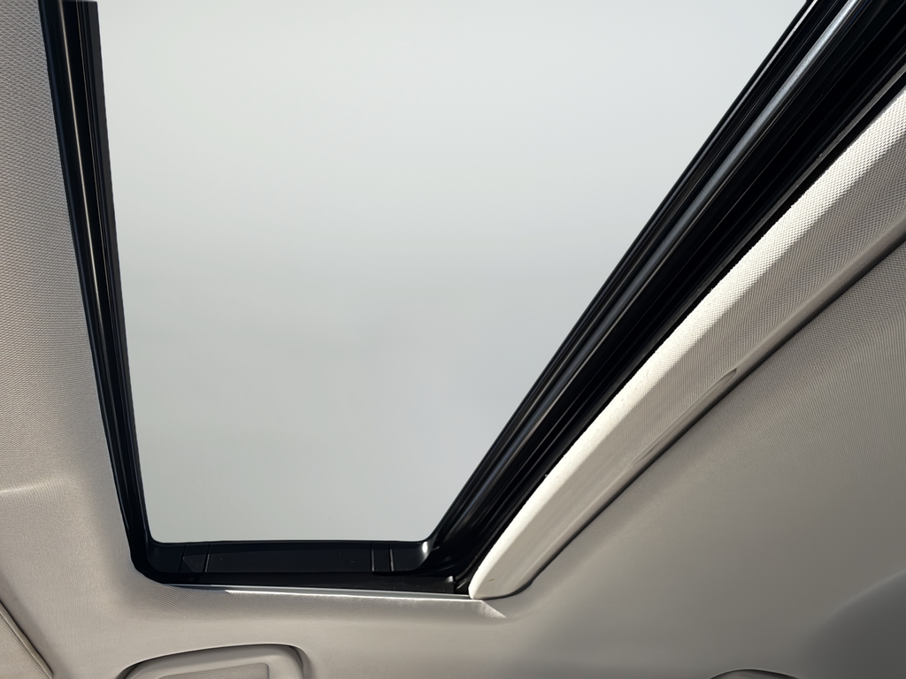 Used 2020 White Honda EX-L image 19