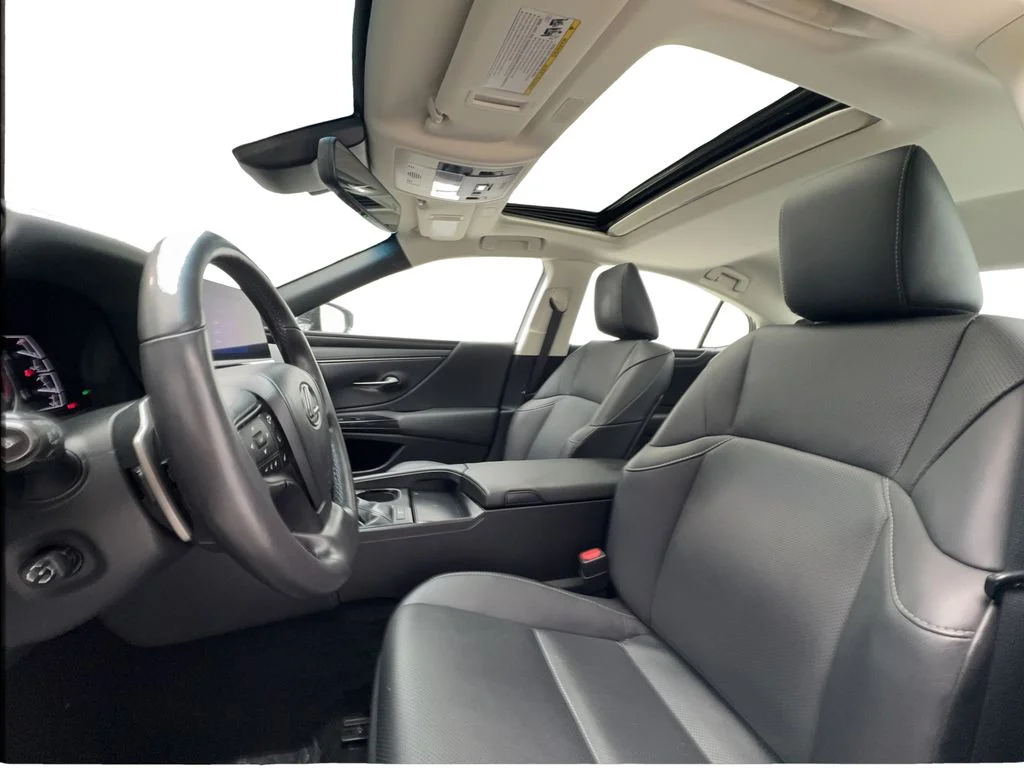 Used 2023 Black Lexus 350 image 20