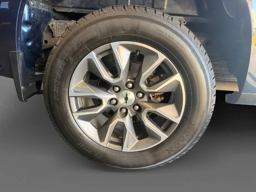 Used 2020 Blue Chevrolet RST image 16