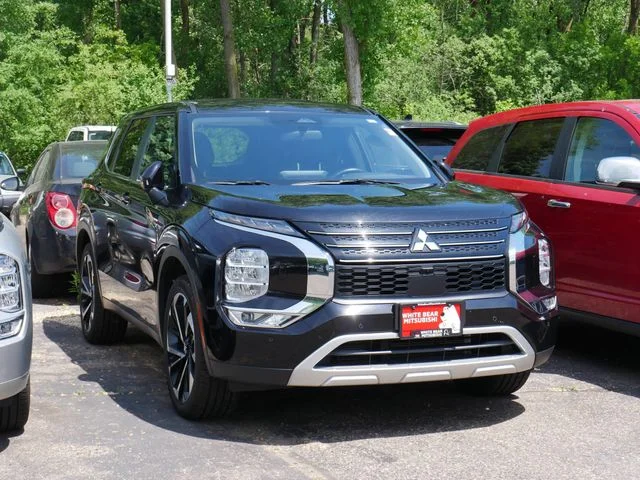 2024 Mitsubishi Outlander SE S-AWC's photo