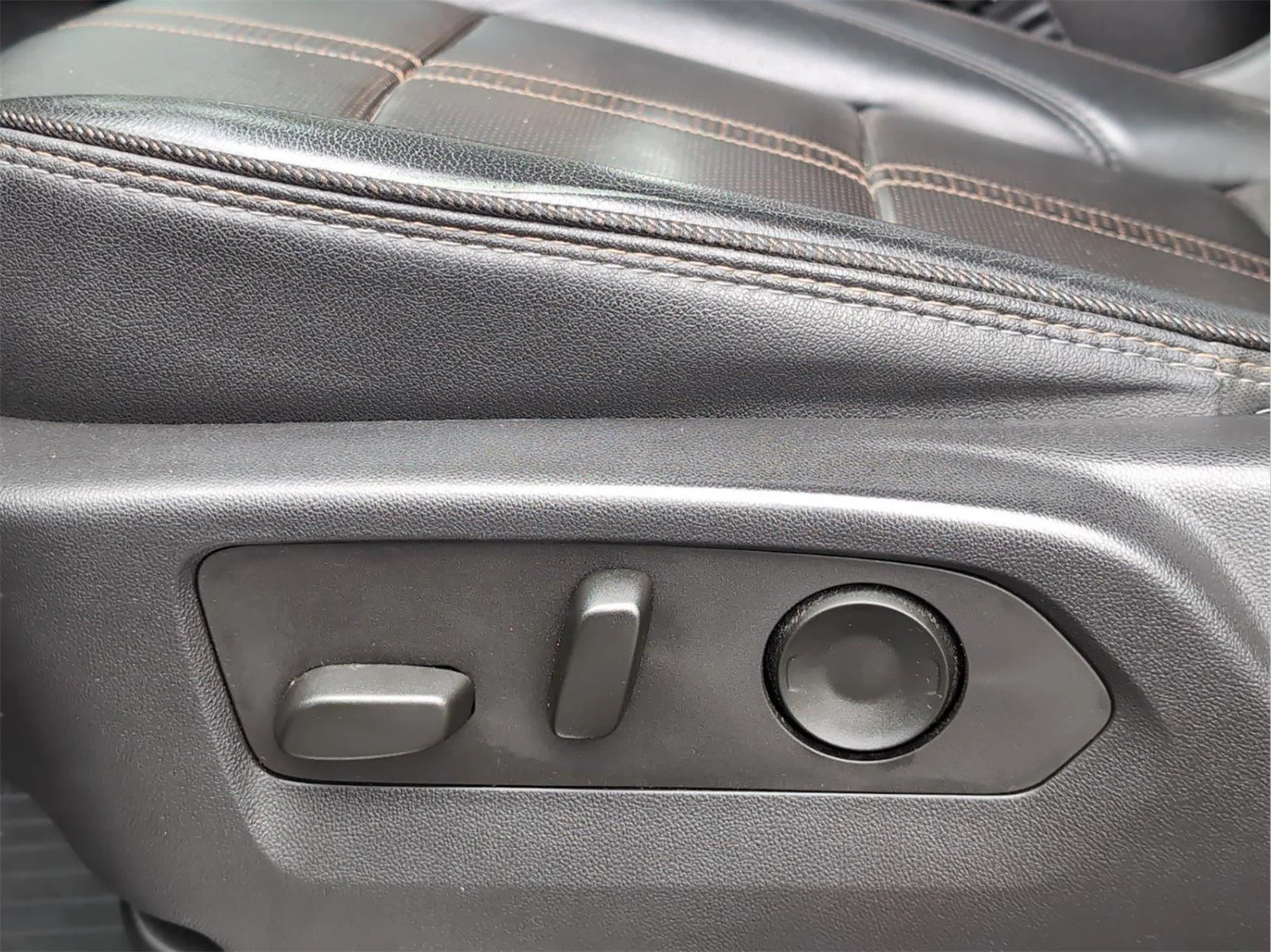 Used 2023 Sterling Gray Metallic Chevrolet High Country image 14