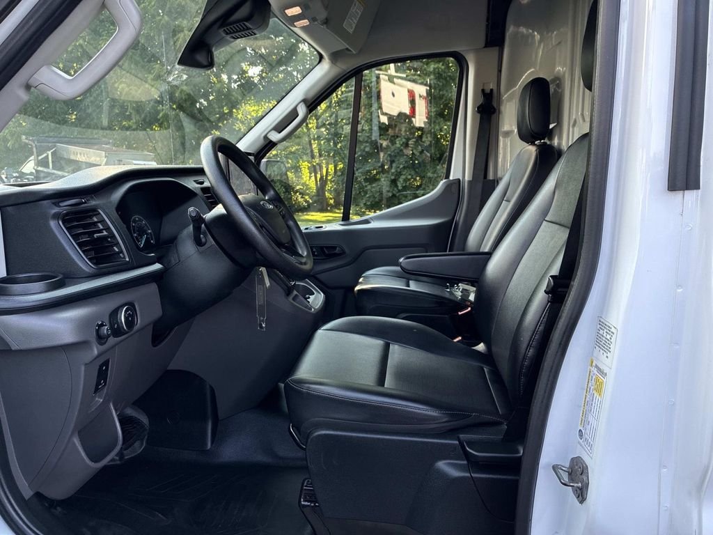 Used 2022 White Ford Base image 17