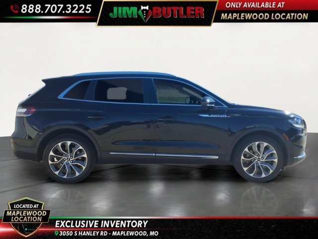Used 2021 Black Lincoln Reserve image 4