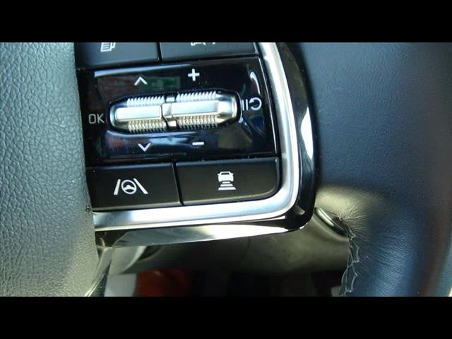 Certified Used 2024 Glacial White Pearl (gwp) Kia S image 27
