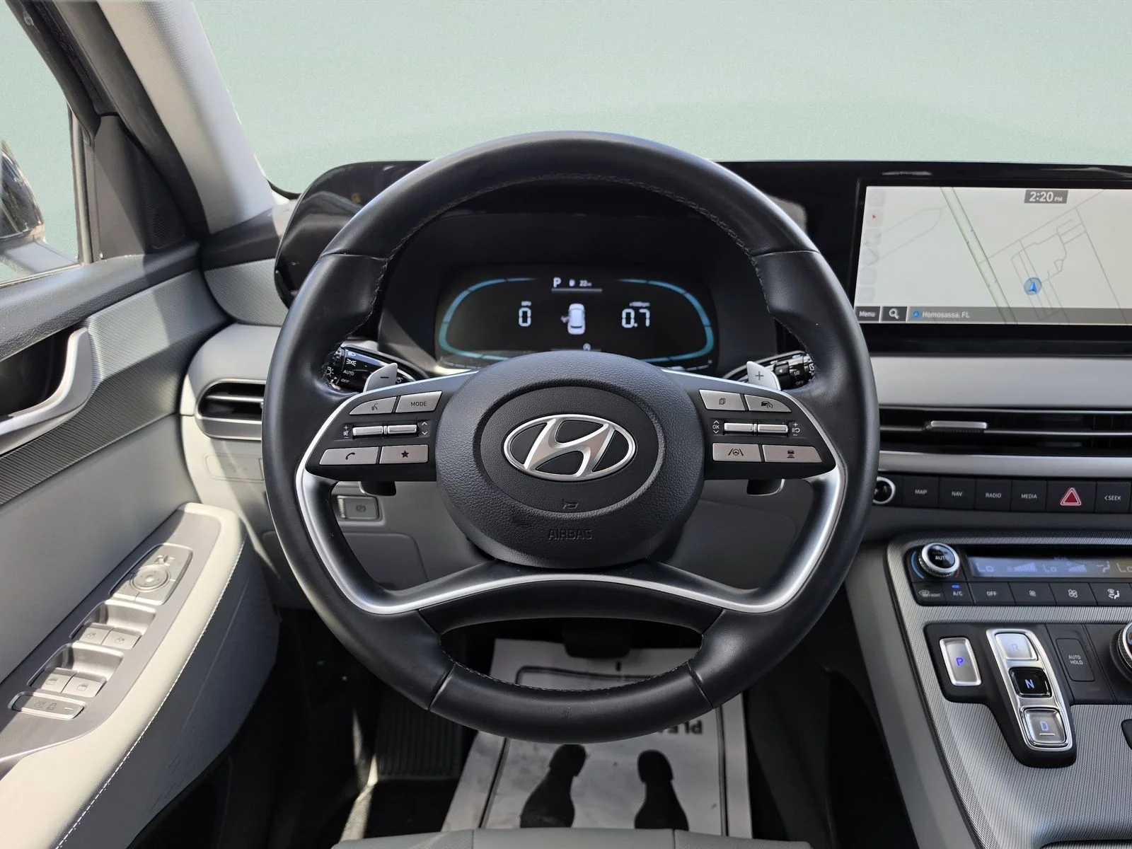 Used 2023 Black Hyundai SEL image 17